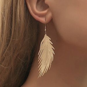 GOLD PLATED FEATHER DANGLE EARRINGS